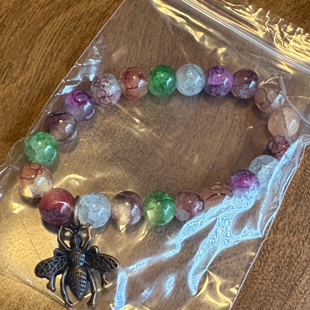 Multicolor Beaded Bracelet with Bee Charm - Picture 5 of 5